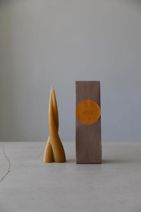 Liso Candle, Natural Beeswax