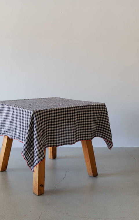 Square Table Cloth, Legume
