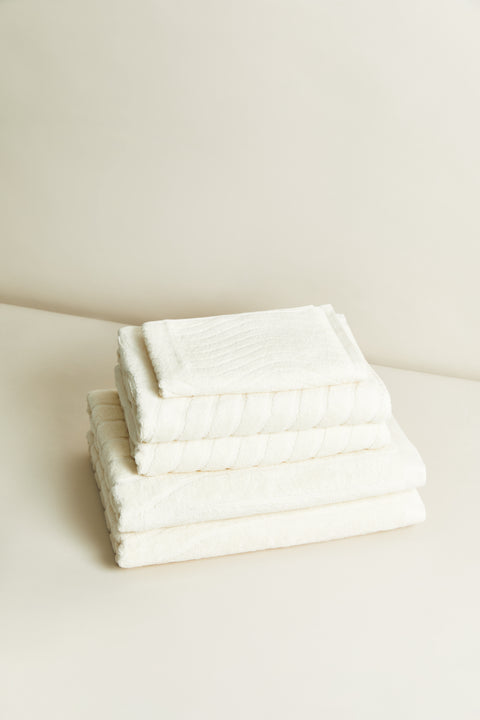 Virginia Hand Towel, Ivory